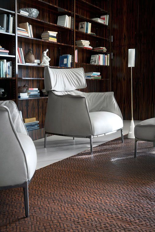 Natural Full Grain Aniline Leather Developing Patina Blue Armchair with footrest