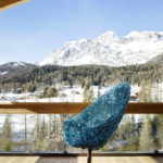 Luxury Gilded Wire Mesh Pedestal Accent Chair Modern Artistic Sculptural Design