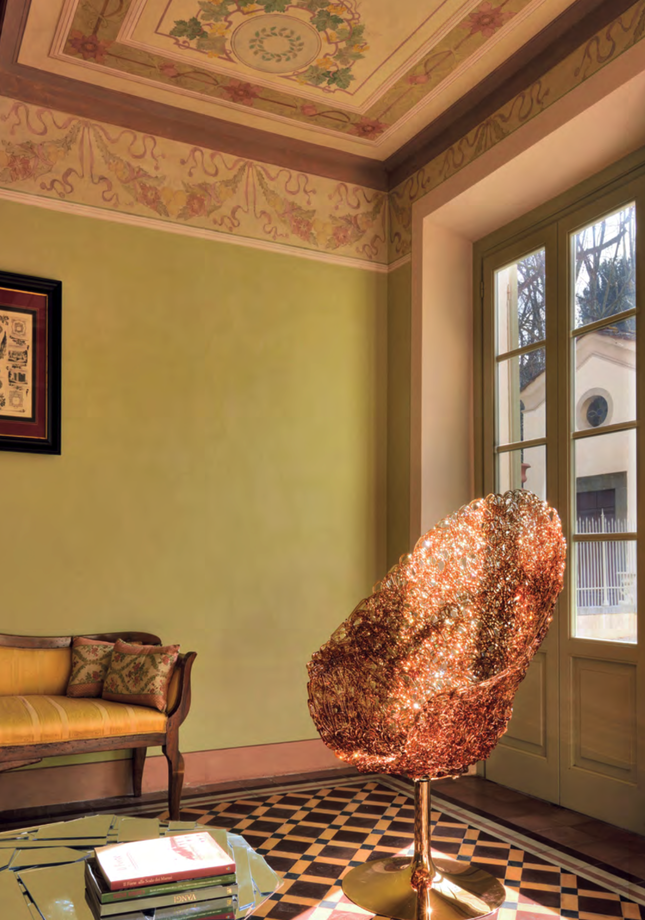 Luxury Gilded Wire Mesh Pedestal Accent Chair Modern Artistic Sculptural Design