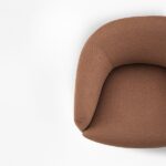 Curved Upholstered Swivel Armchair Linen Fabric Modern Comfortable Accent Chair