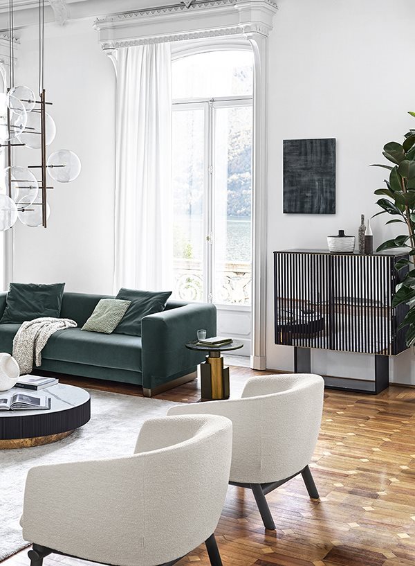 Curved Upholstered Swivel Armchair Linen Fabric Modern Comfortable Accent Chair