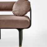 Elegant Lounge Armchair Curved Ash Wood Structure and Polished Brass