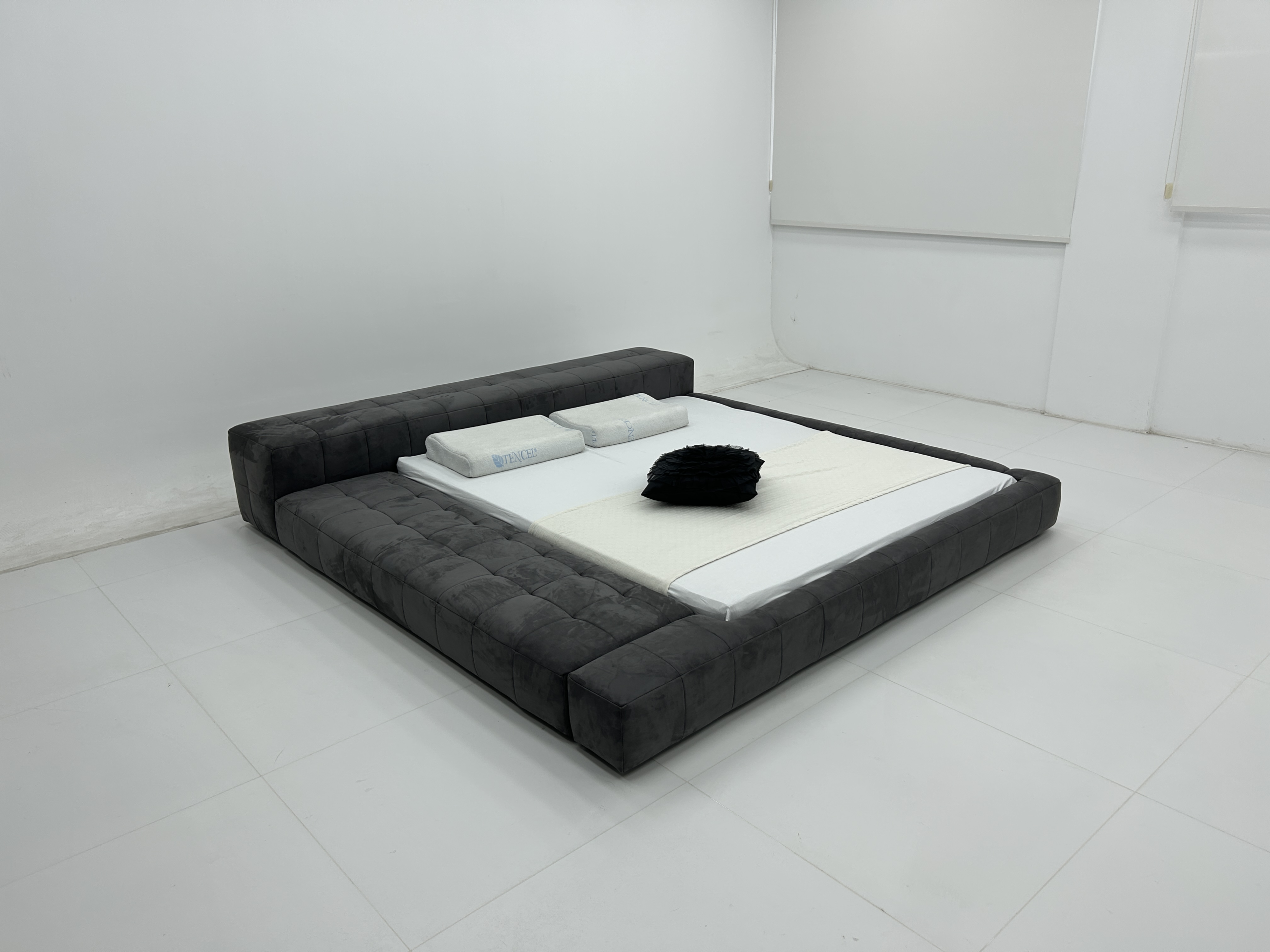 Dark Gray Tufted Platform Bed Modular Upholstered Design Space-Saving Style