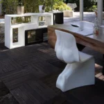 White Glossy Fiberglass Modern Accent Seating